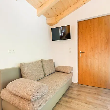In With Terrace, Cleaning Included Apartament Hollersbach im Pinzgau