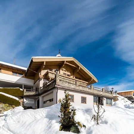 In With Terrace, Cleaning Included Apartament Hollersbach im Pinzgau