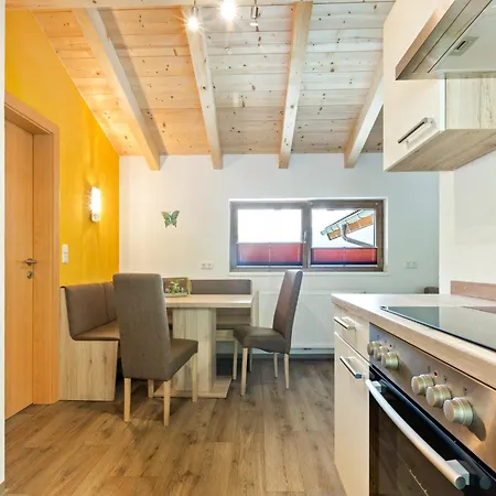 In With Terrace, Cleaning Included Apartament Hollersbach im Pinzgau