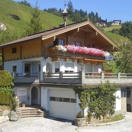 In Hollerbach Near Kitzbuehel Lift, Cleaning Included
